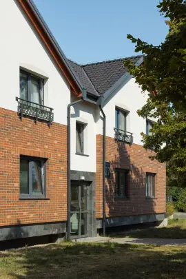 Zdjęcie w zbliżeniu budynku w inwestycji Garden House